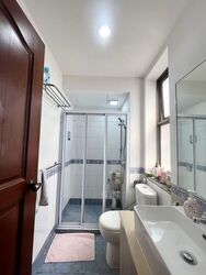 Dmanor (D16), Terrace #592675381